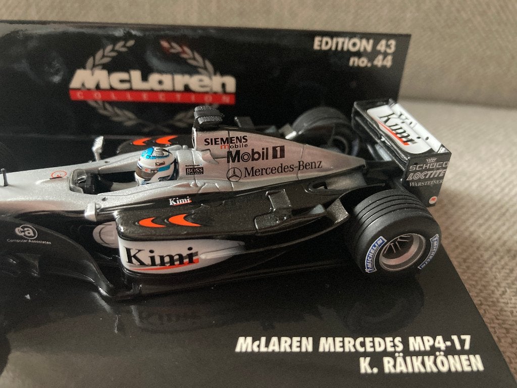✅ Kimi Räikkönen 2002 - 2003 1:43 Mclaren Mercedes MP4-17 F1, Ophalen of Verzenden, Nieuw, Formule 1