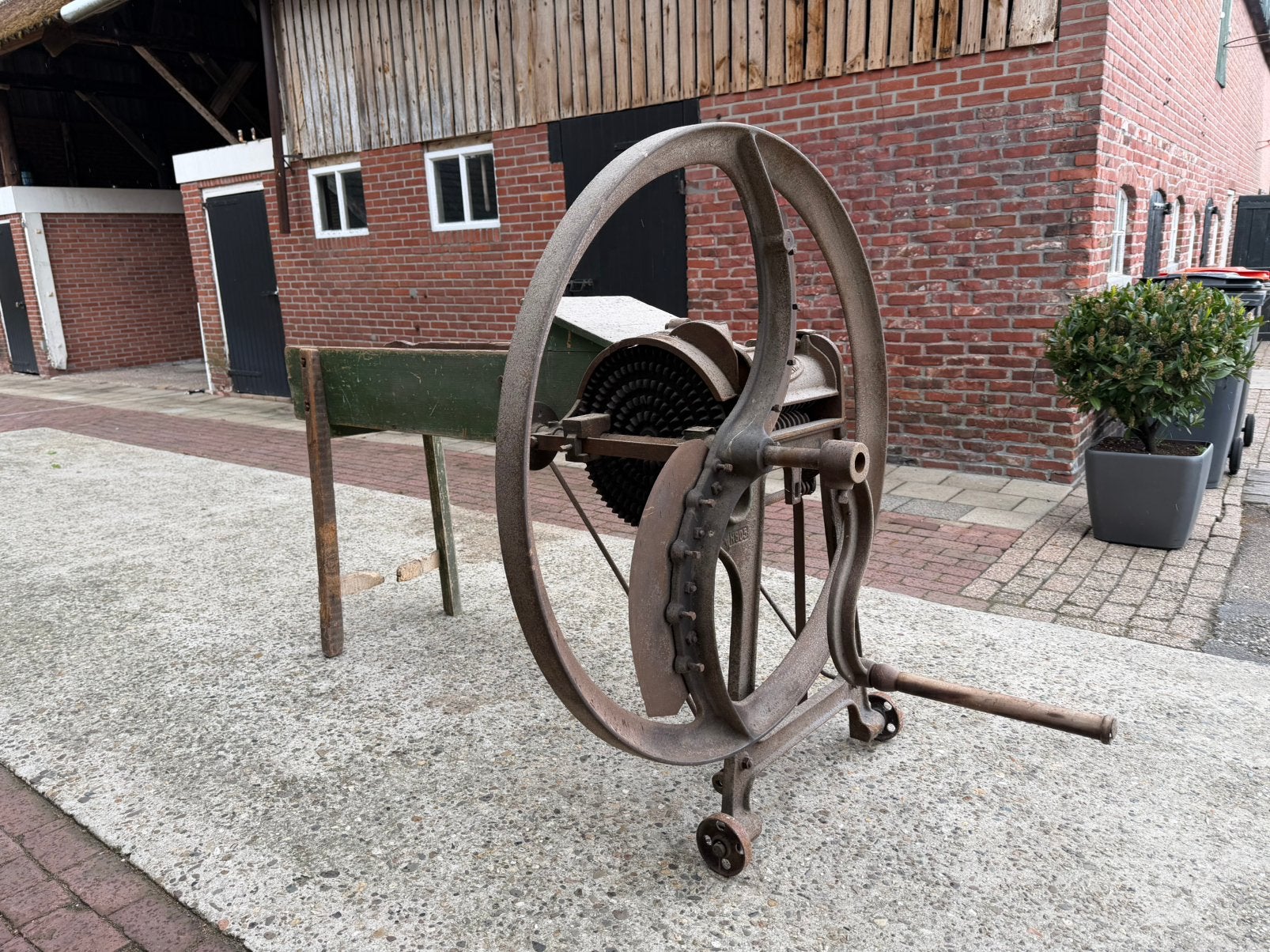Lanz haksel molen, Ophalen, Zo goed als nieuw