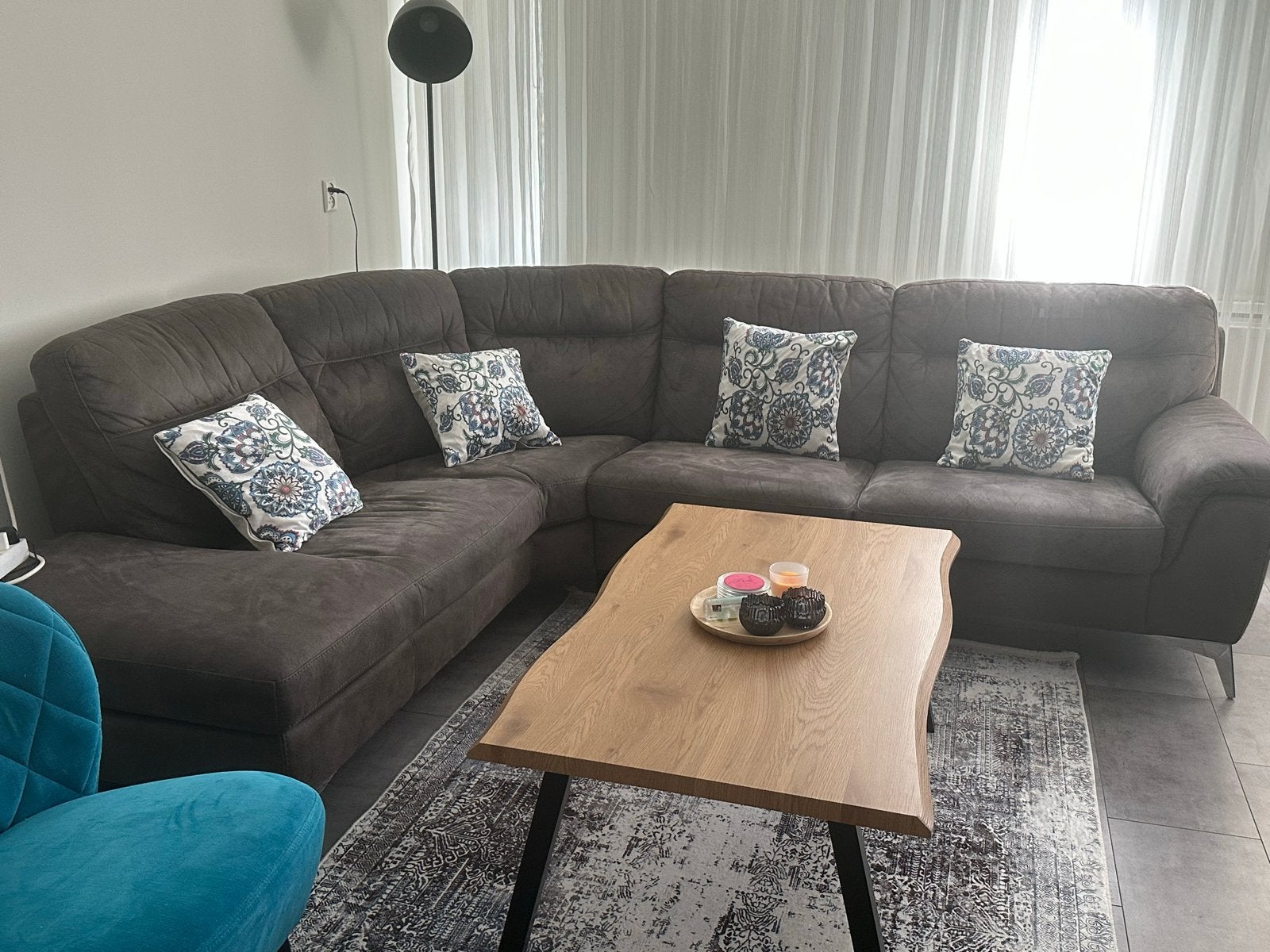 Comfortabele hoekbank (Lounge) - 3 jaar oud, zo goed als nie, Ophalen, 100 tot 125 cm, Hoekbank, 300 cm of meer