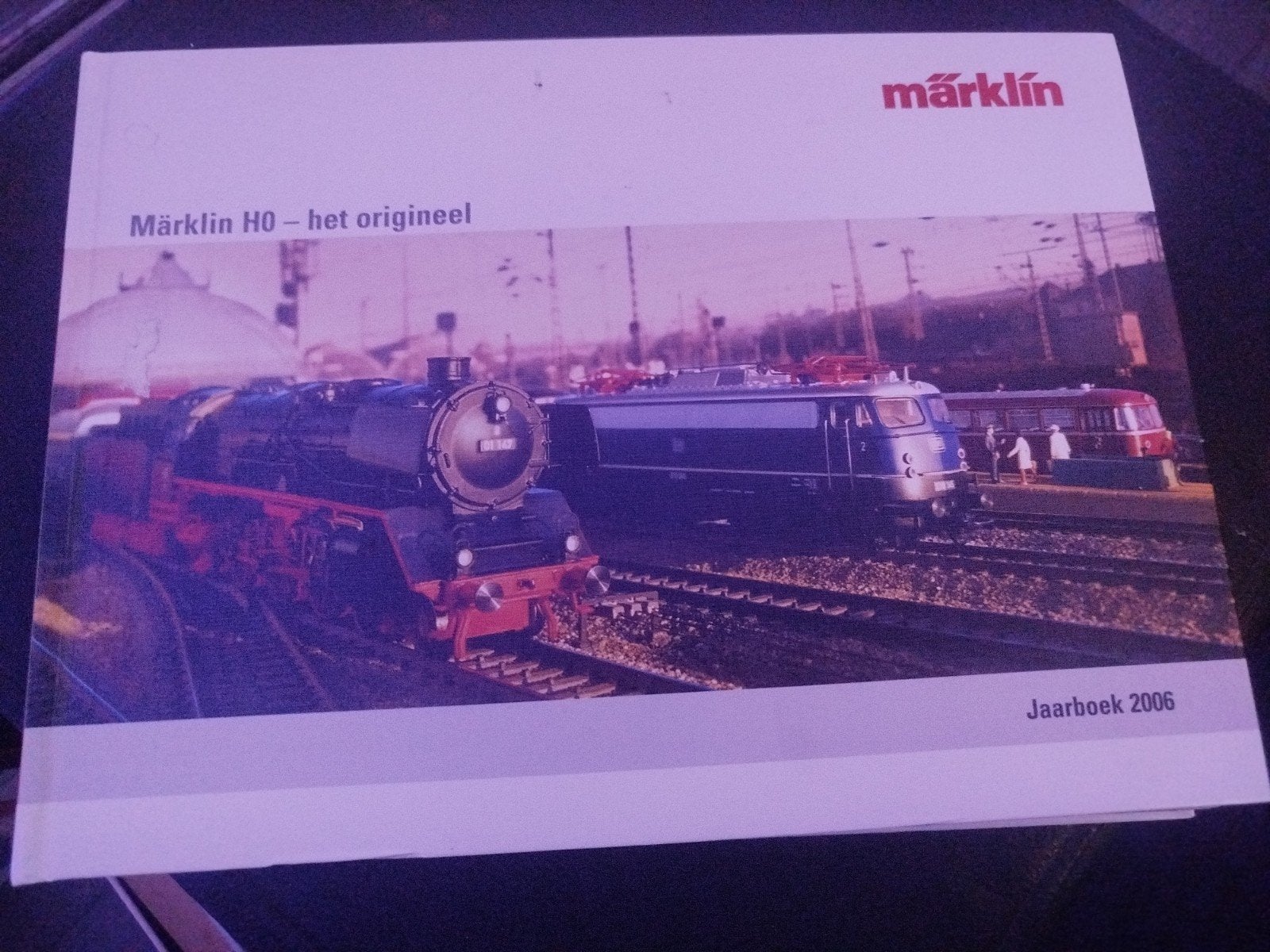 MARKLIN HO JAARBOEK 2006 HARDCOVER, Gelijkstroom of Wisselstroom, Märklin, Boek, Tijdschrift of Catalogus, Ophalen of Verzenden