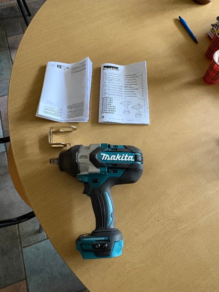 Makita Slagmoersleutel DTW1002, Ophalen, Zo goed als nieuw, Overige typen