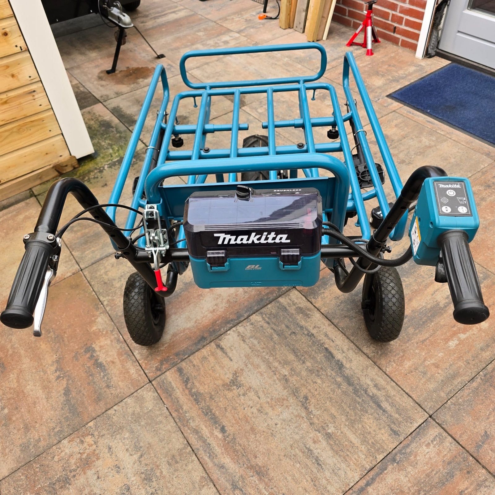 Makita LXT 18V kruiwagen DCU180ZX1, Ophalen, Zo goed als nieuw, Elektrisch