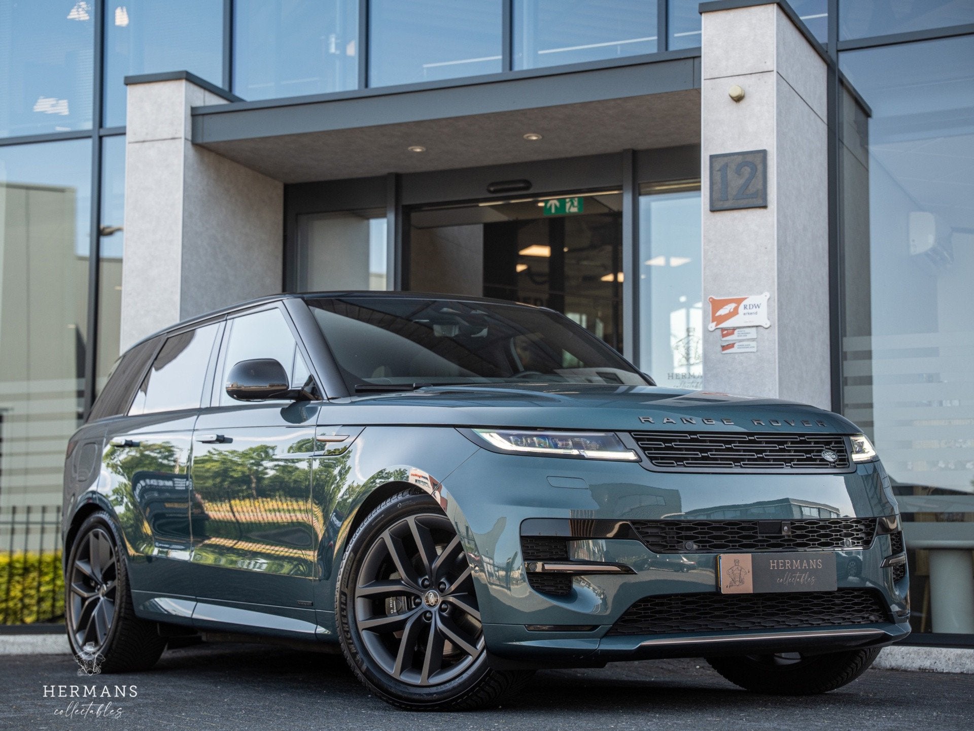 Land Rover Range Rover Sport 3.0 P550e Autobiography PHEV /, Auto's, Dealer onderhouden, Gebruikt, 2996 cc, Bedrijf