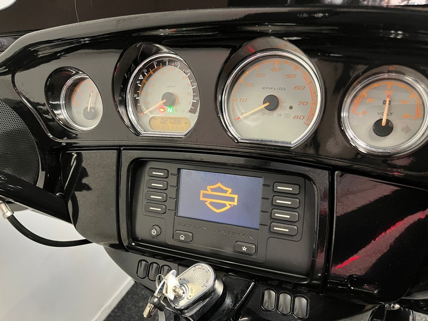 Harley-Davidson STREET GLIDE SPECIAL FLHXS (bj 2015), Motoren, Motoren | Harley-Davidson, 2 cilinders, 1690 cc, HARLEY-DAVIDSON
