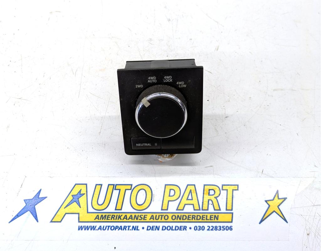 Dodge Ram 4x4 schakelaar 2009-2012, Gebruikt, PO Box 21-8004 | Auburn Hills, MI 48321-8004, Ophalen of Verzenden, Dodge