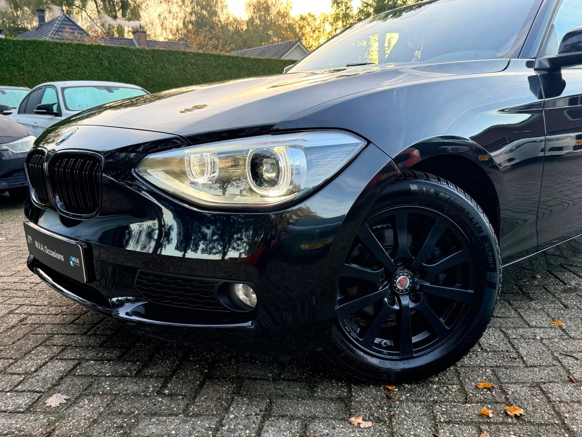 BMW 1-serie 116i Black On Black|Nieuwe Ketting + Klepseals|C, Auto's, 1-Serie, Euro 5, Gebruikt, Zwart