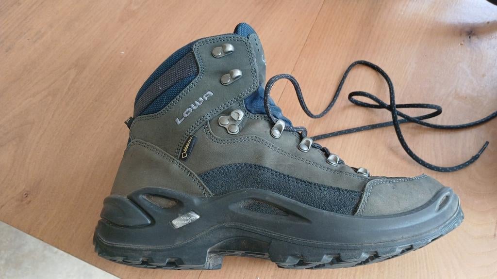 Lowa renegate wandelschoenen., Ophalen, Zo goed als nieuw, Schoenen