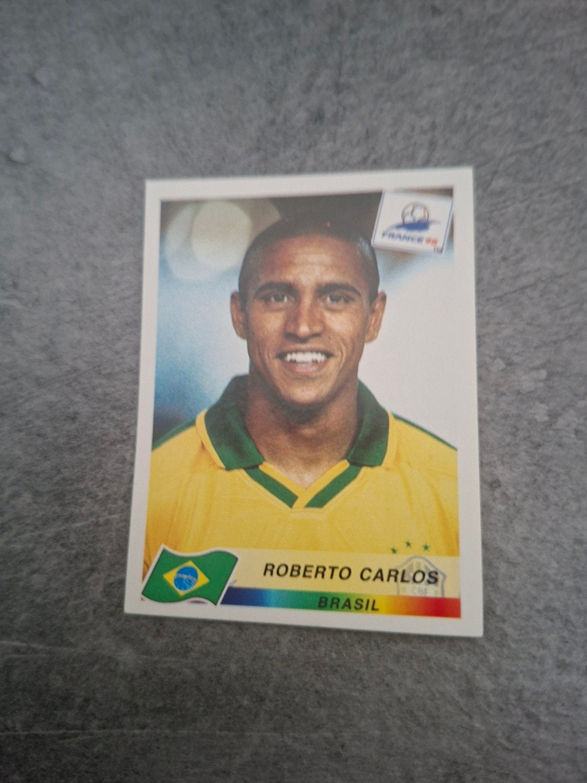 Panini sticker WK 98 France. Roberto Carlos Brazilië., Ophalen of Verzenden, Zo goed als nieuw, Sticker