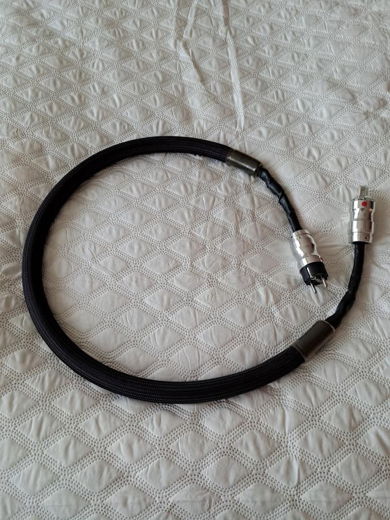 Livecable Signature voedingskabel, Ophalen of Verzenden, Minder dan 2 meter, Overige kabels