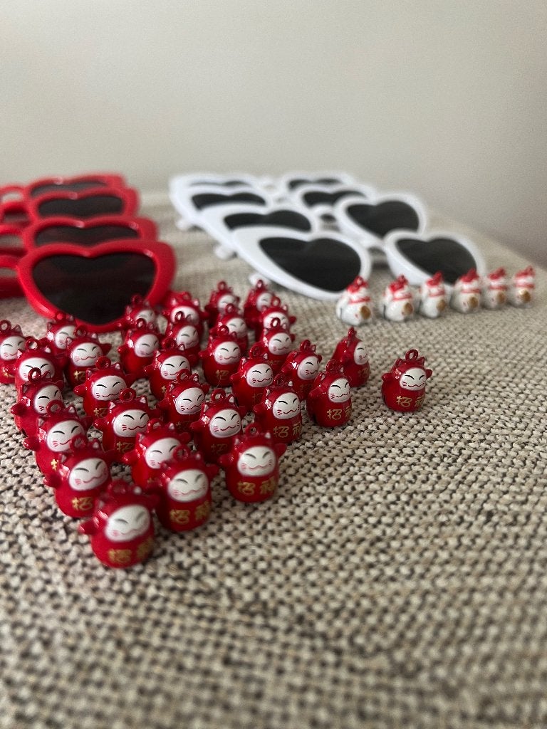 Rode accessoires, rood tule, helium, Hobby en Vrije tijd, Feestartikelen, Ophalen, Nieuw, Feestartikel, Valentijn of Romantisch