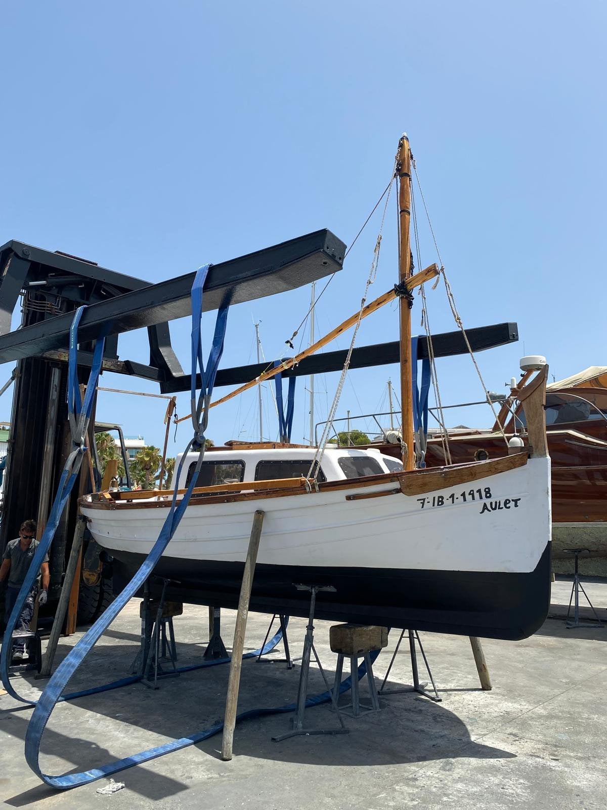 Typische mediterrane boot. Llaut Mahoni., Ophalen, Overige merken, Binnenboordmotor, 1.00 - 1.50 meter