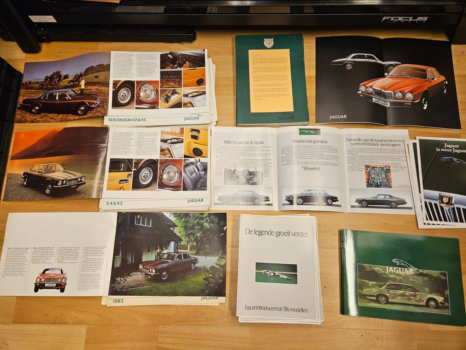 254 Jaguar folders -new old stock-, Ophalen, Zo goed als nieuw, Overige merken