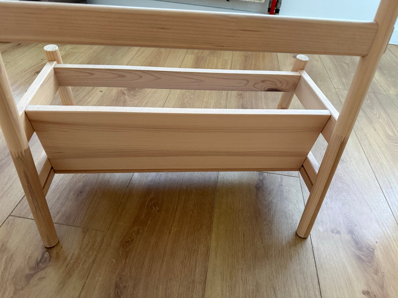 Houten tijdschriftenrek van Ikea, Ophalen, Met plank(en), Gebruikt, 50 tot 100 cm