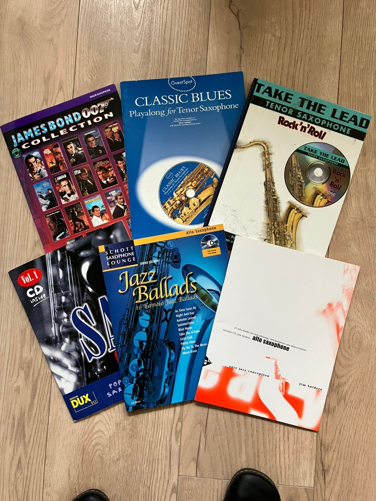 Saxofoon muziek plus CD ,tenor en alt, Ophalen of Verzenden, Zo goed als nieuw, Artiest