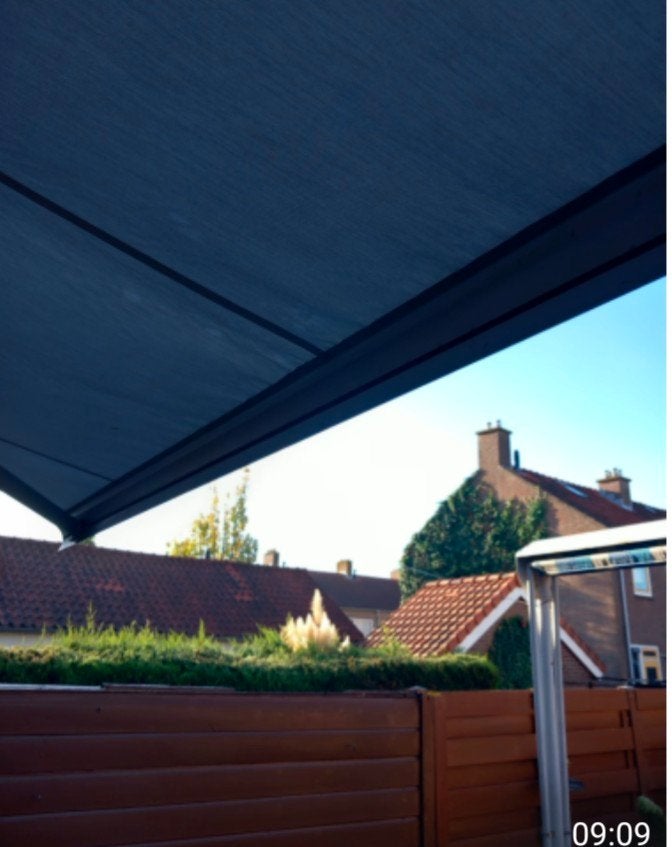 Zonnescherm Crème 5m breed, 3m uitval, handbediend, Ophalen