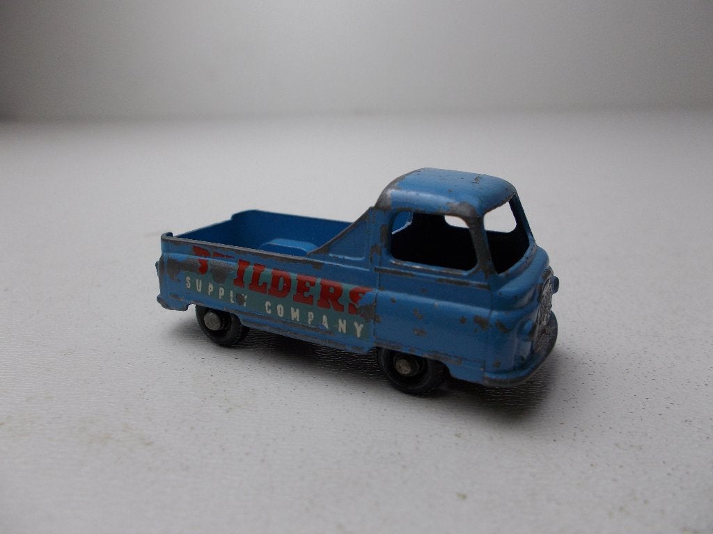 1958 Lesney Matchbox 60A. MORRIS J2 PICK UP BUILDERS SUPPLY., Ophalen of Verzenden, Gebruikt, Bus of Vrachtwagen, Lesney