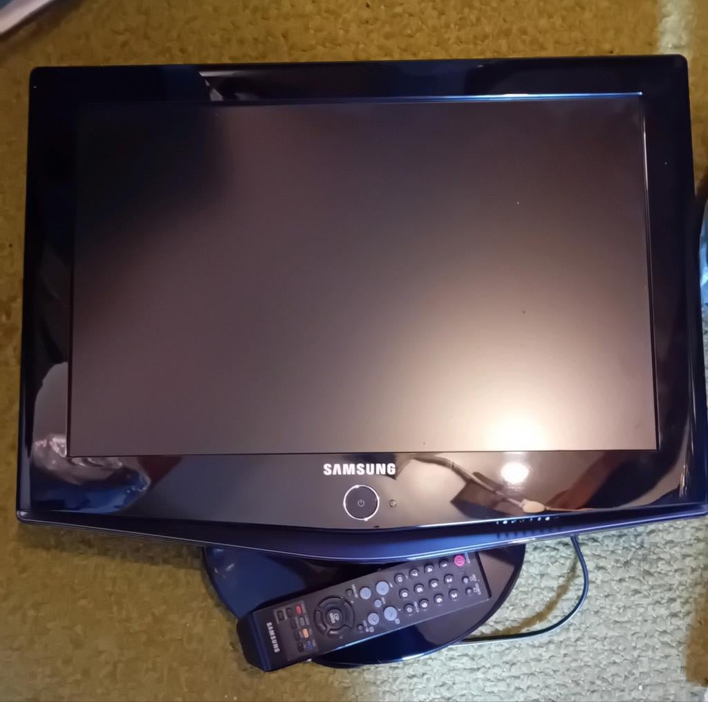 Samsung Tv 23 inch, Ophalen, Zo goed als nieuw, Minder dan 40 cm, Samsung
