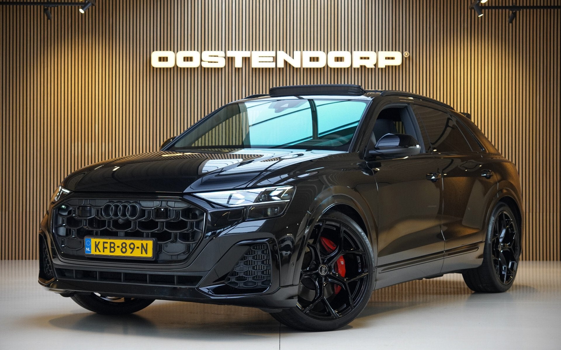 Audi SQ8 4.0TFSI/507pk SQ8 Quattro Blackstyle|2024|Pano|Luch, Auto's, Audi, Automaat, Dealer onderhouden, Gebruikt, 508 pk