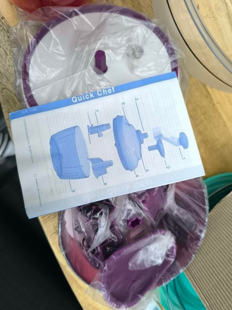 Tupperware Quick Chef - Nieuw in doos, Ophalen of Verzenden, Nieuw, Paars, Overige typen