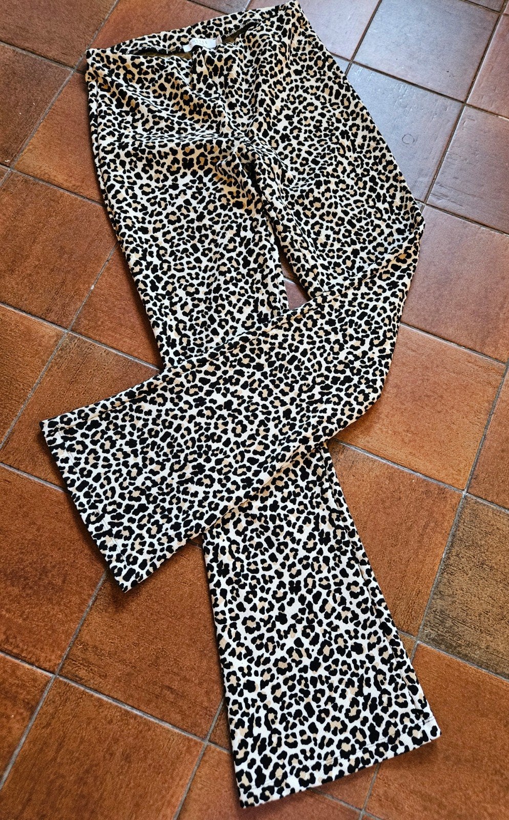 COSTES studio, mt L, Kleding | Dames, Broeken en Pantalons, Beige, Maat 42/44 (L), Ophalen of Verzenden, Zo goed als nieuw