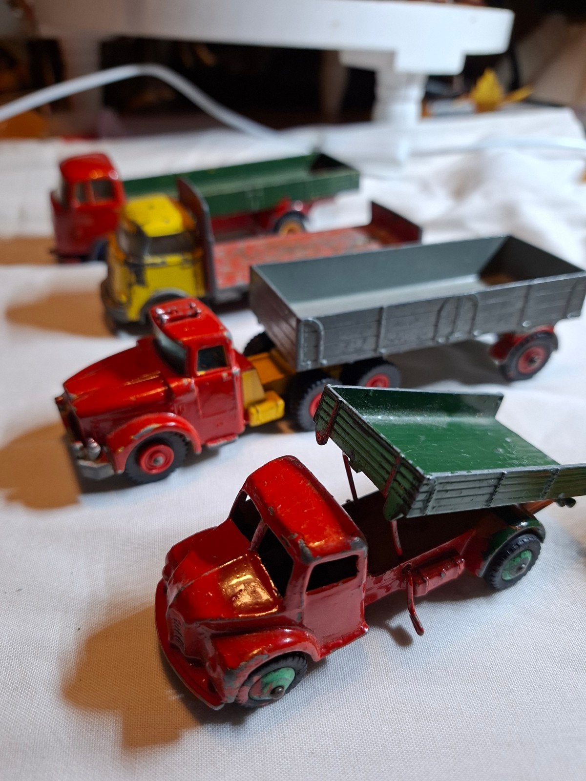 Vintage Dinky Toys en Matchbox militaire voertuigen en truck, Ophalen of Verzenden, Gebruikt