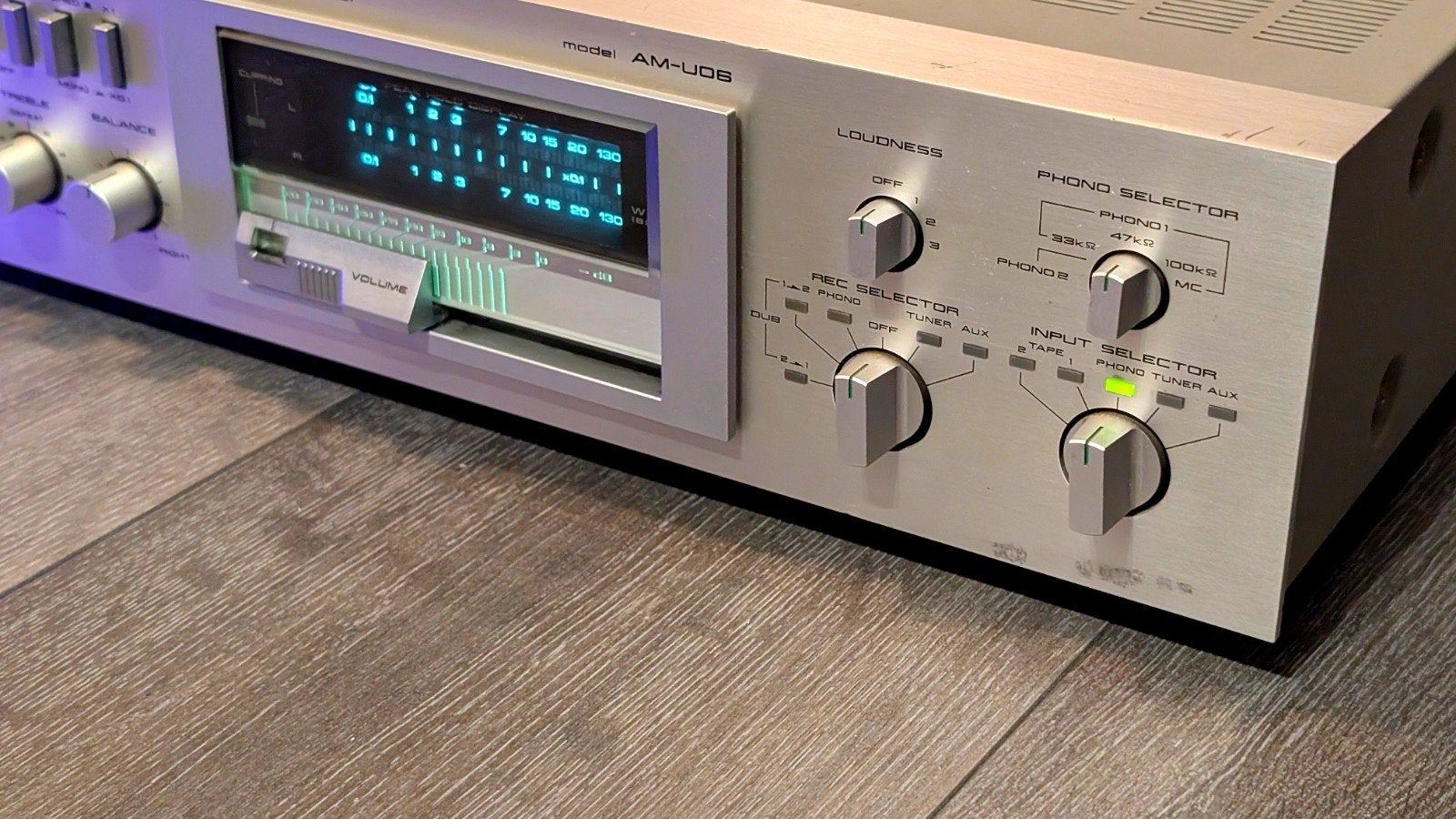 AKAI AM-U06 • GEREVISEERD • GARANTIE • ZELDZAAM, Overige merken, Akai AM-U06, Rick's Audio 
De Kempen 18 
6021PZ Budel 
+31 (0)495 785698
info@ricks-audio.com