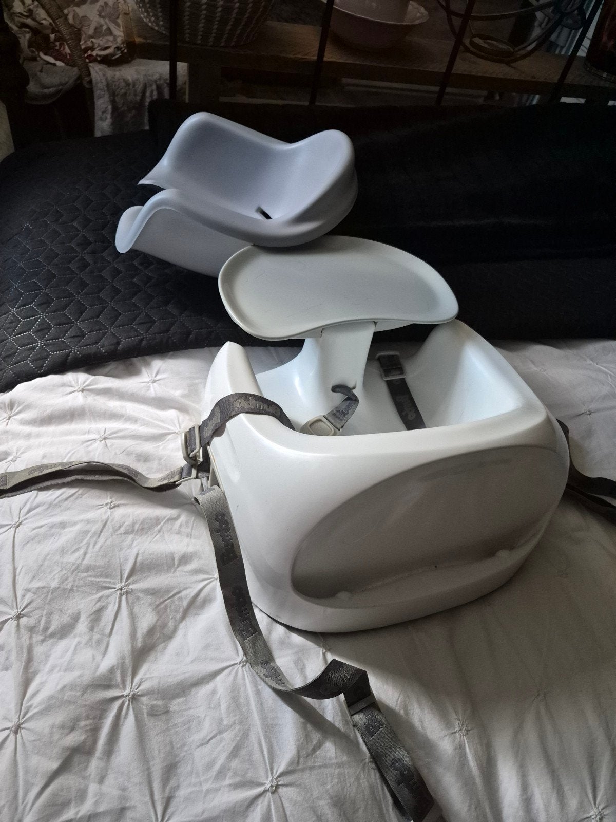 Eetstoeltje Bumbo met een eetblad en stoelverkleiner., Ophalen of Verzenden, Zo goed als nieuw, Overige typen, Stoelverkleiner