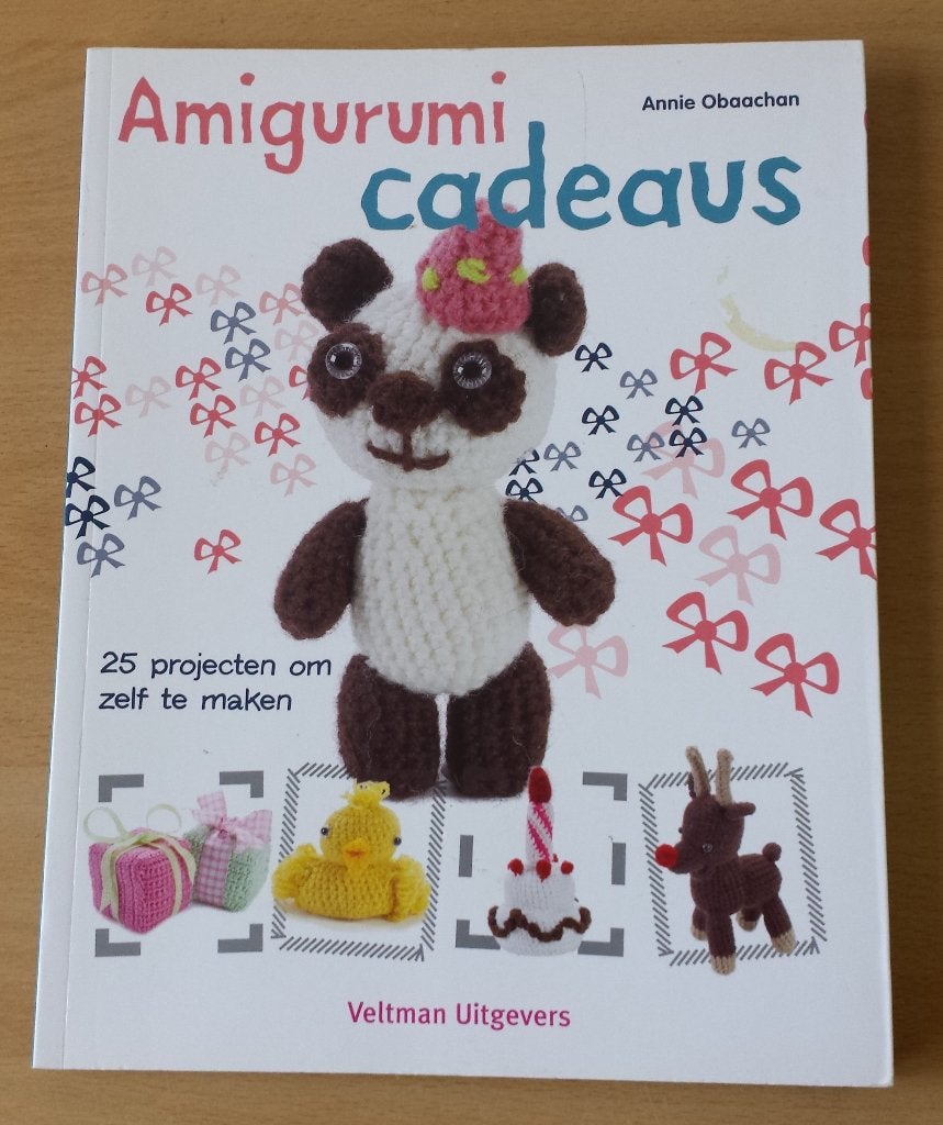 Haken - Amigurumi Cadeaus - Annie Obaachan - 2012, Gebruikt, Ophalen of Verzenden, Nvt, Patroon of Boek