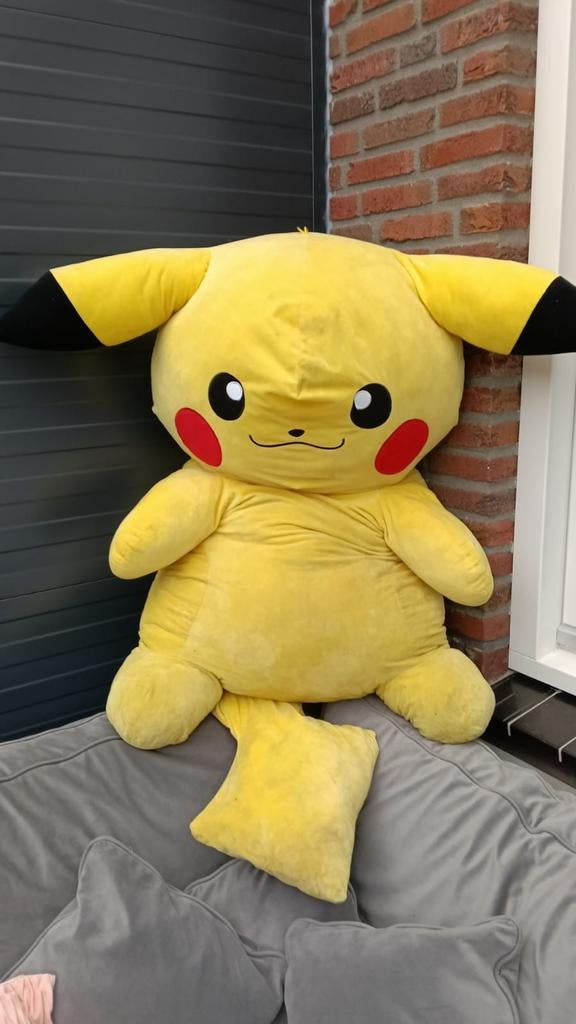 Pikachu knuffel xxl, Ophalen of Verzenden, Overige typen