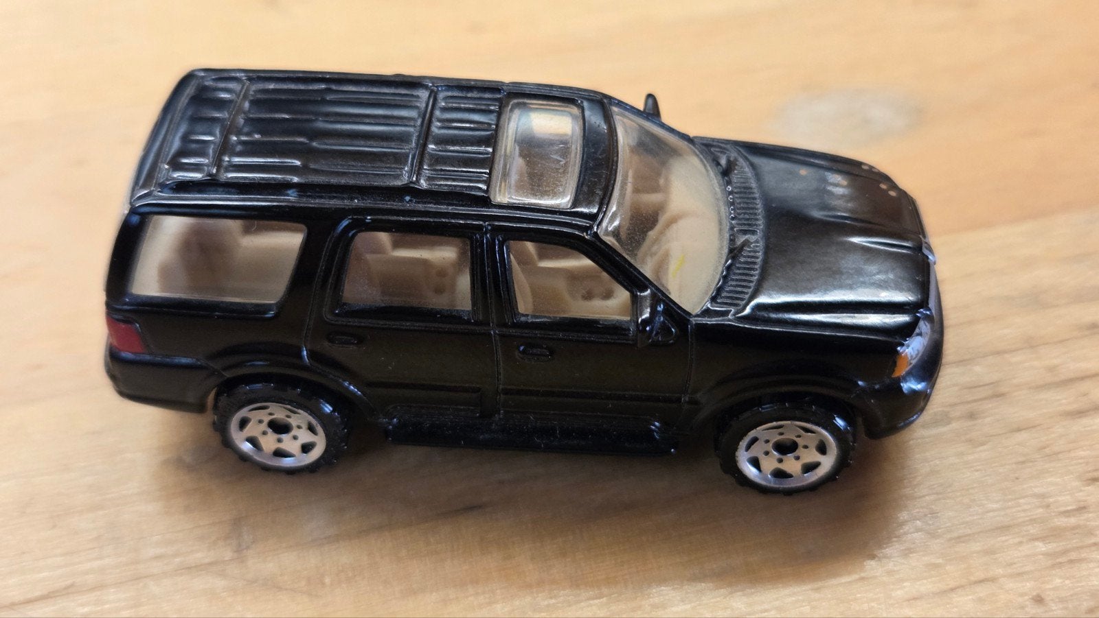 Matchbox 2003 MB645 Lincoln Navigator Zwart, Ophalen of Verzenden, Gebruikt