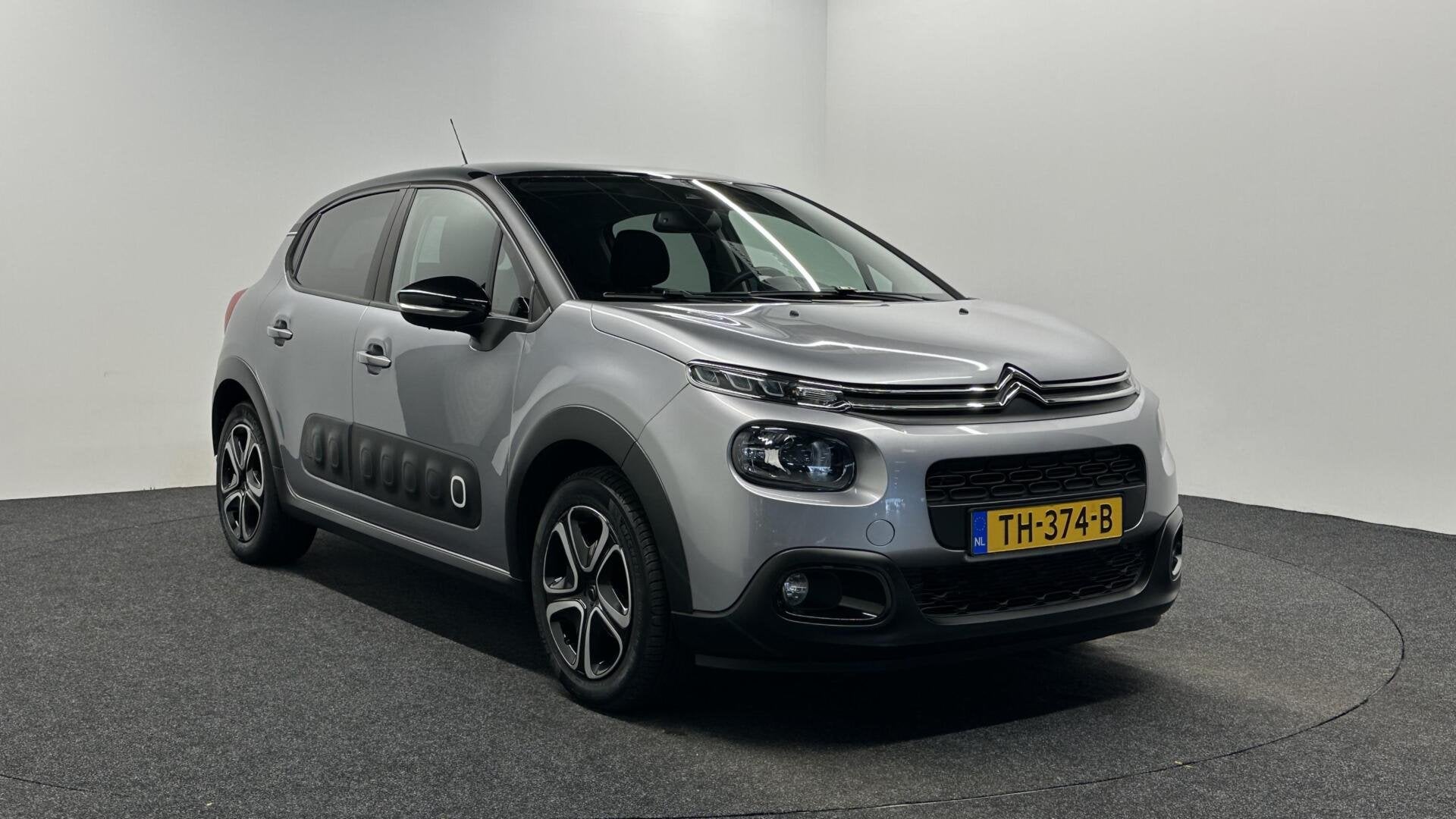 Citroen C3 1.2 PureTech S&S Feel Edition DAB NAVI CARPLAY EC, Auto's, Citroën, 83 pk, Euro 6, Met garantie (alle), 450 kg