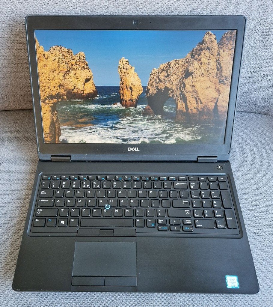 Dell Latitude 5590 i5 8Gb 256Gb SSD, Computers en Software, Windows Laptops, Gebruikt, 15 inch, SSD, 2 tot 3 Ghz, 8 GB, Qwerty