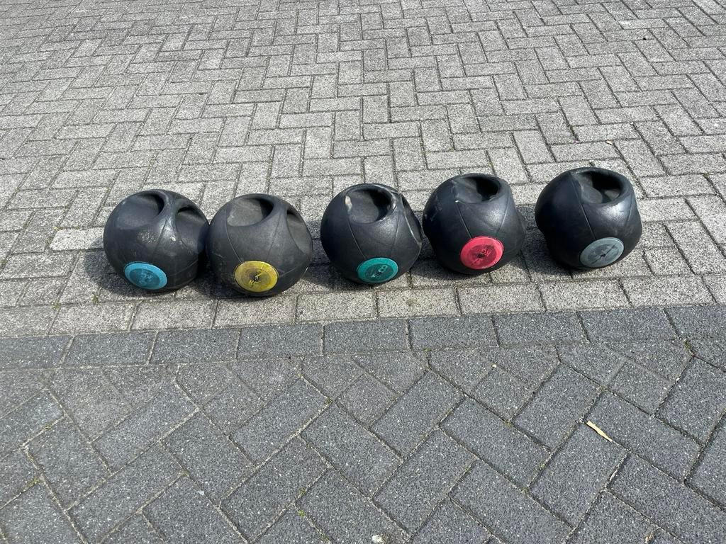 5 x medicine grip bal ballen 6-10 kg gewichten, Medicine grip bal, Gebruikt, 6-7-8-9 en 10 kg, Fitnessbal