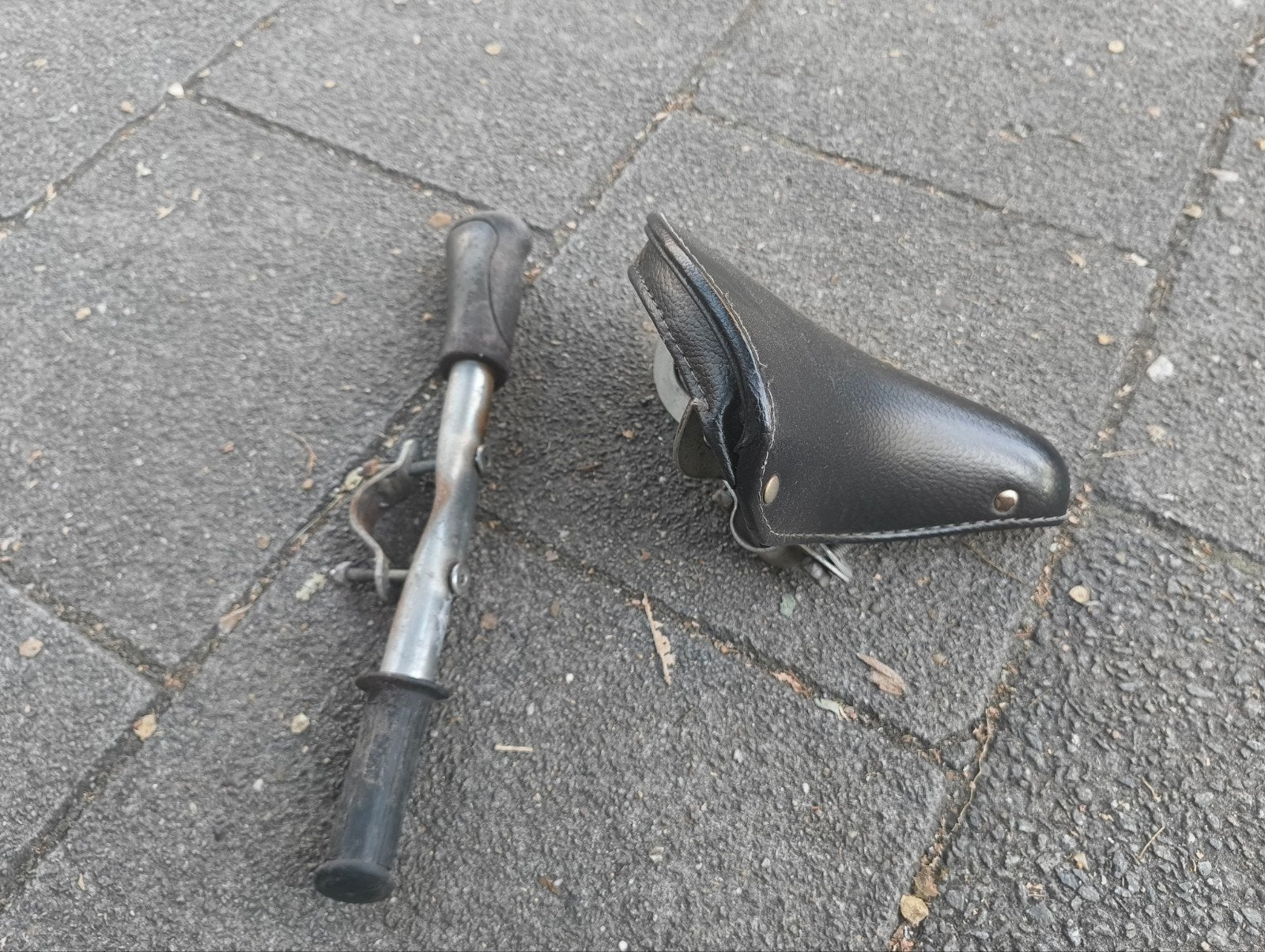 Zadeltje voor voorop, Fietsen en Brommers, Fietsaccessoires | Fietsstoeltjes, Ophalen, Gebruikt