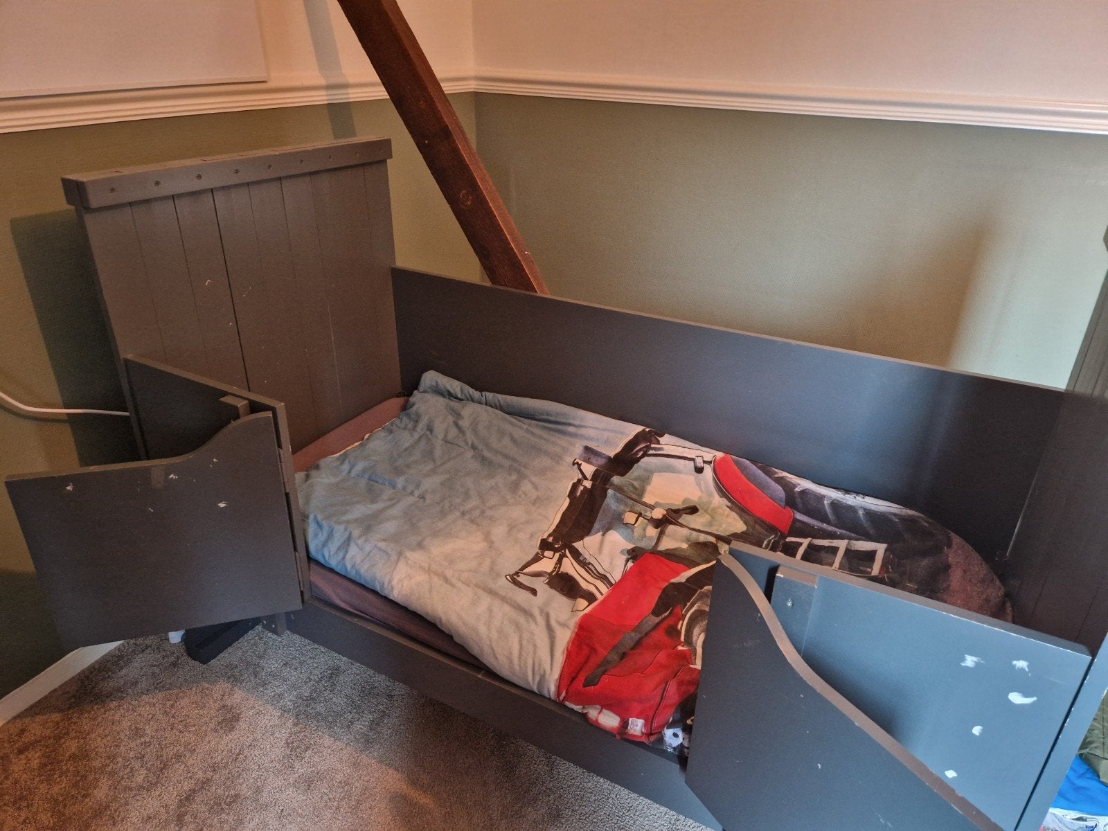 grijs peuterbed 70 x 150, Gebruikt, 70 tot 85 cm, 180 cm of meer, Ophalen