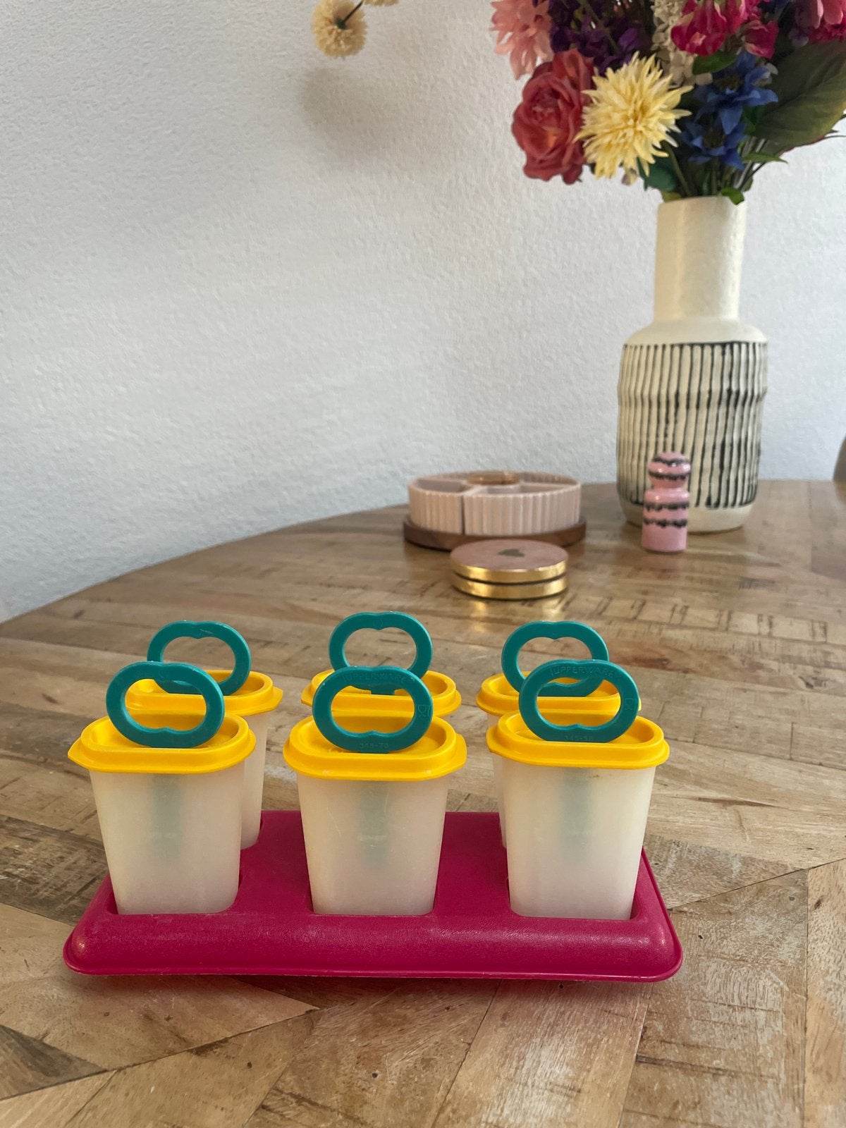 Tupperware IJsjes houders Waterijs of Yoghurt IJs maken, Gebruikt, Overige kleuren, Overige typen, Ophalen of Verzenden