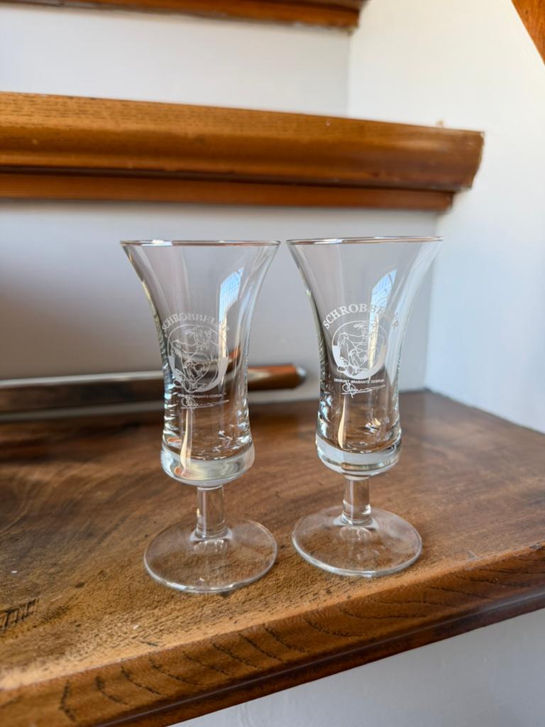 2x Schrobbelèr borrelglaasje, Verzamelen, Ophalen of Verzenden, Zo goed als nieuw, Borrel- of Shotglas