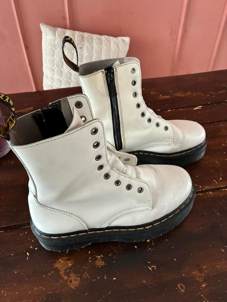 originele Dr. Martens Jadon m40, Wit, Lage of Enkellaarzen, Ophalen of Verzenden, Gedragen