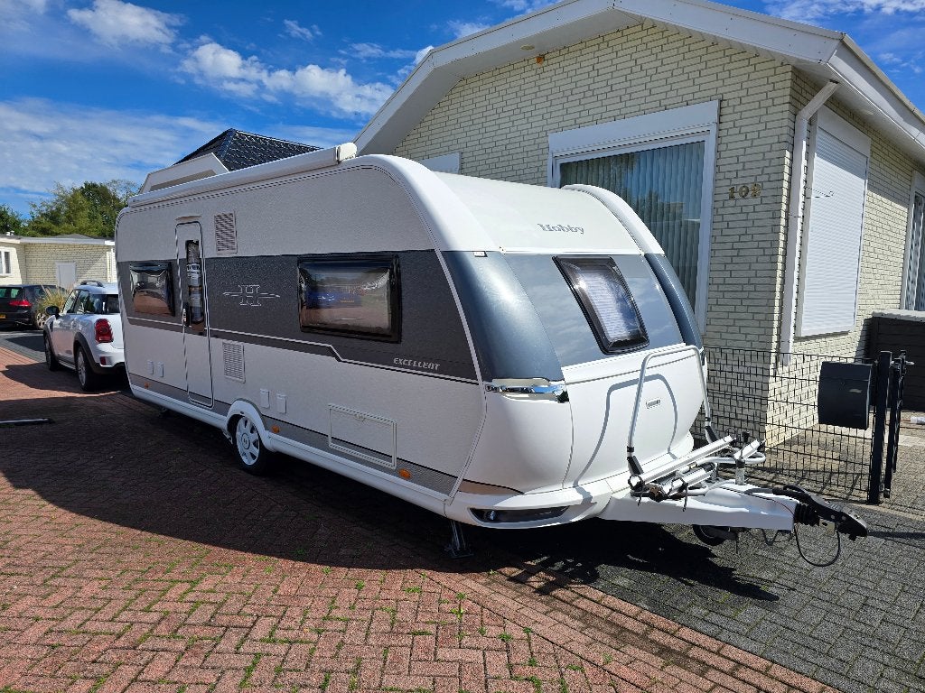 Hobby Excellent 560 CFE | Airco, Mover, luifel, fietsdrager, Lengtebed, Rondzit, Hobby, Particulier