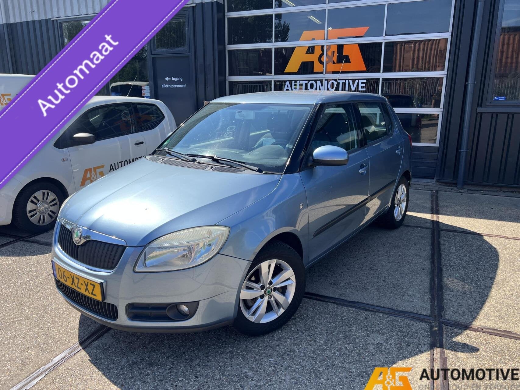 Skoda Fabia 1.6-16V Automaat 2007 Blauw | Airco | Cruise |, 4 cilinders, Blauw, 49 €/maand, Origineel Nederlands