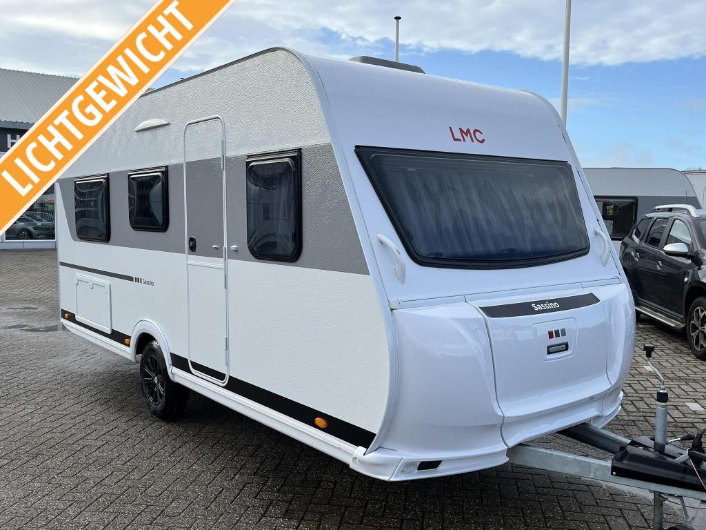 LMC Sassino 460 E LICHTGEWICHT ACTIEMODEL!, Caravans en Kamperen, Caravans, Schokbreker, Bedrijf, Tot en met 3, 5 tot 6 meter