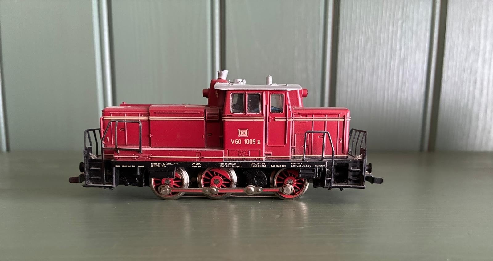 Märklin V60 1009 rangeerlocomotief - Rood, Ophalen of Verzenden