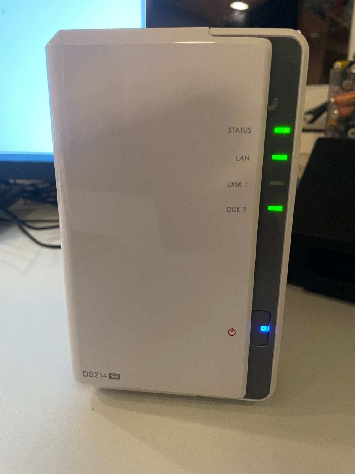 Synology DS214se NAS met 2x Western Digital Red 4TB HDD, Intern, Server, HDD, Ophalen of Verzenden