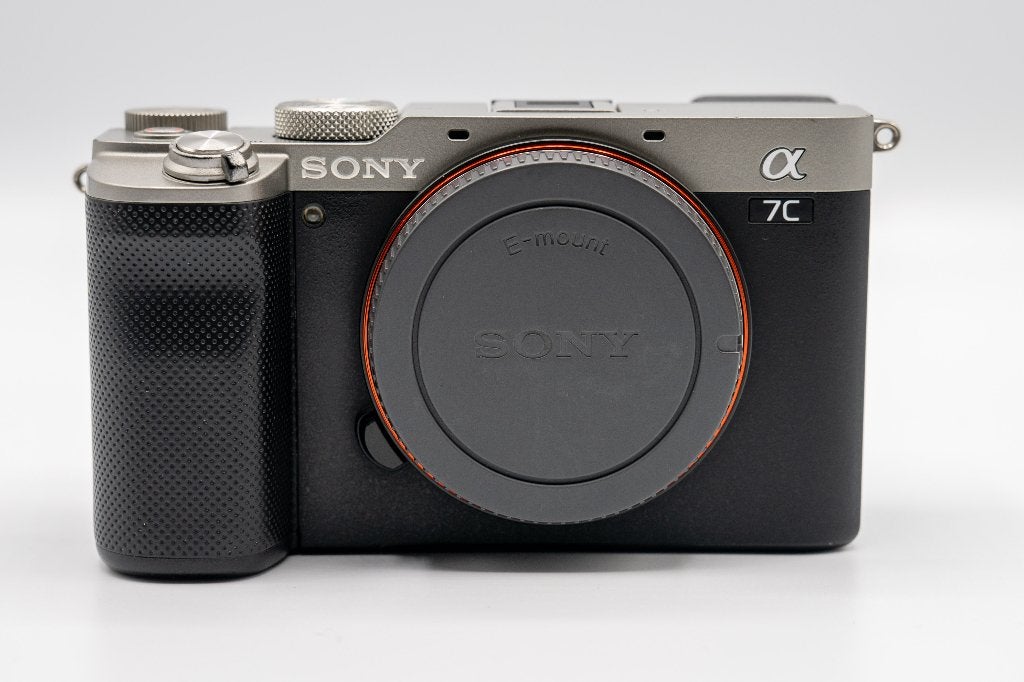 Sony A7C Zilver (29k Clicks) + SmallRig Grip & USB-C Battery, Ophalen, Gebruikt, Compact, Sony