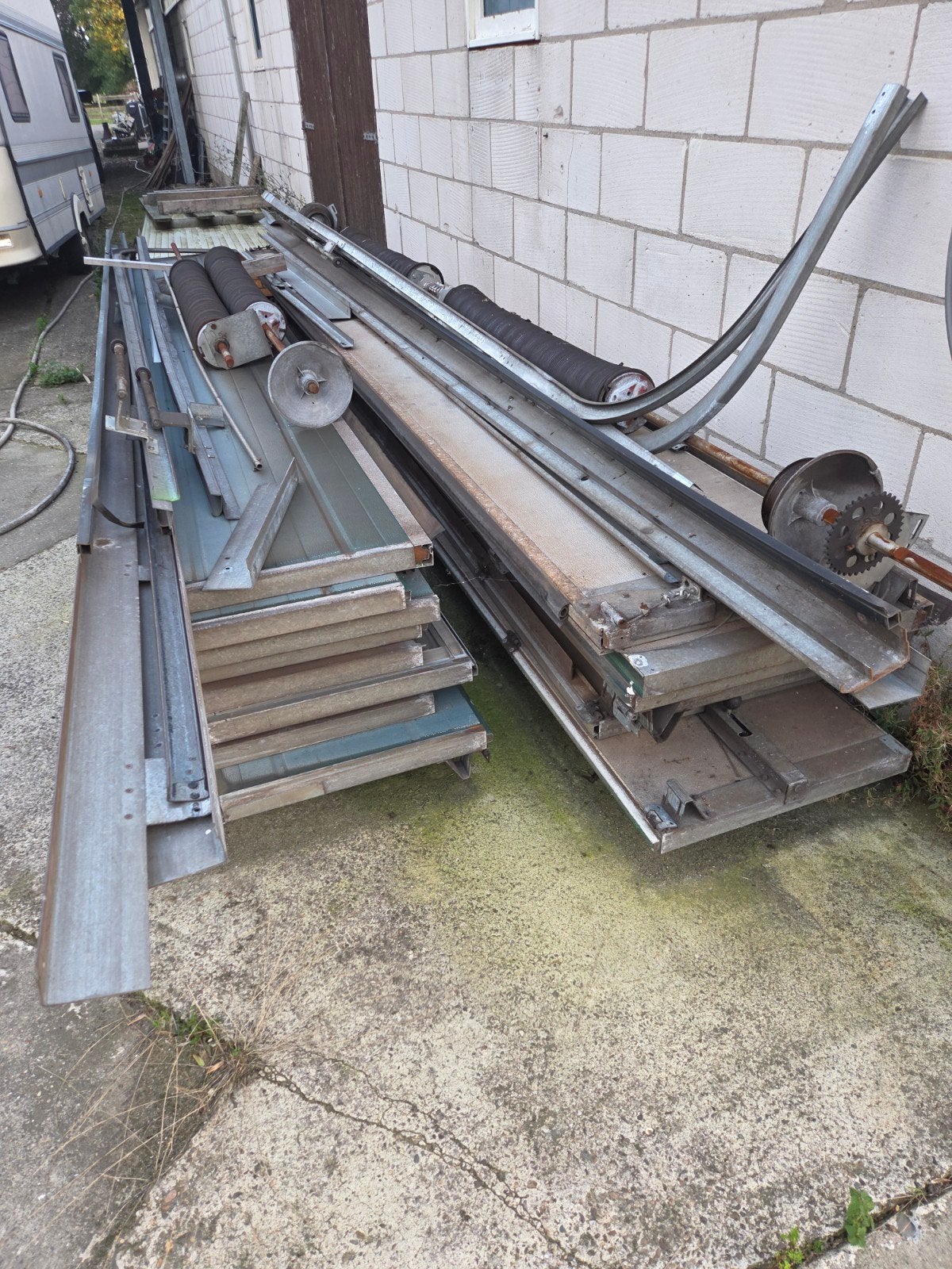 2 gedemonteerde overheaddeuren, Ophalen, Gebruikt, Garagedeur, Metaal