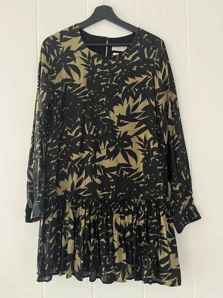 Essentiel Antwerp Jurk | Maat 40 (L), Kleding | Dames, Jurken, Ophalen of Verzenden, Zo goed als nieuw, Maat 38/40 (M), Boven de knie