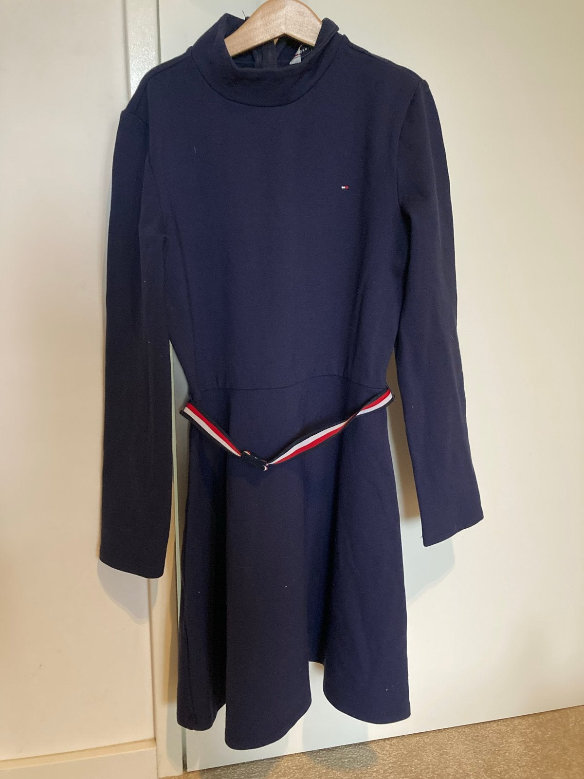 Tommy Hilfiger jurk maat 164, Ophalen of Verzenden, Zo goed als nieuw, Meisje, Jurk of Rok