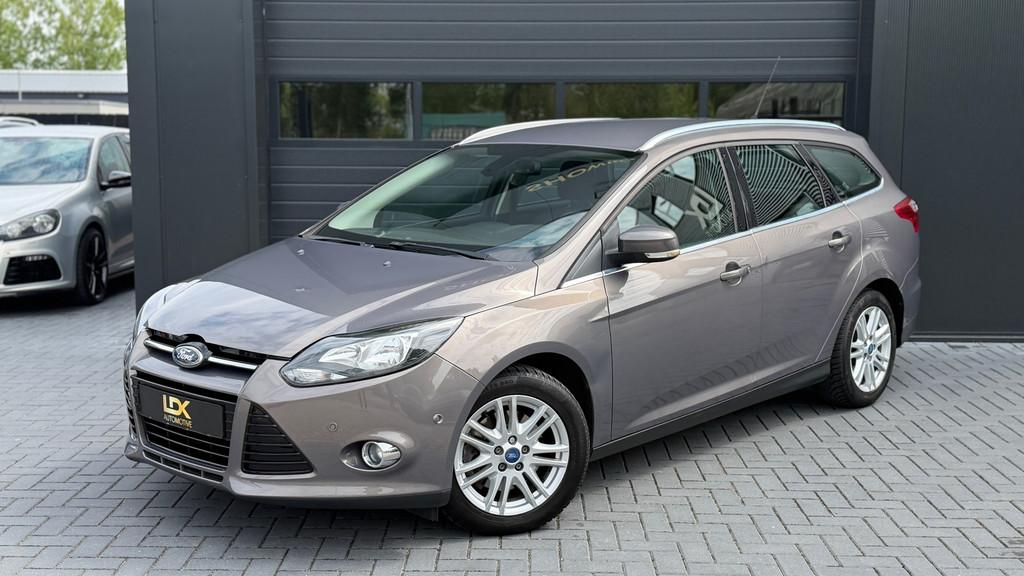 Ford Focus Wagon 1.6 EcoBoost Lease Titanium Airco|Trekhaak|, Auto's, Ford, 1258 kg, Gebruikt, 4 cilinders, Origineel Nederlands