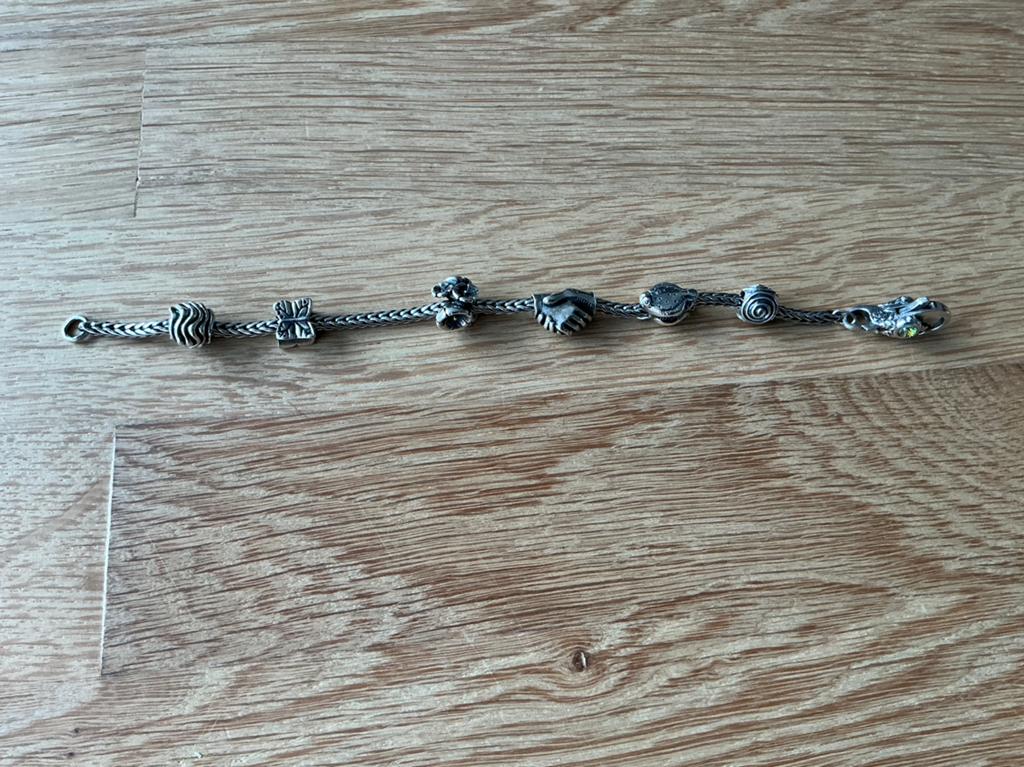 Trolbeads armband met 6 bedels. Mexico slot. Lengte 21 cm., Sieraden, Tassen en Uiterlijk, Armbanden, Ophalen of Verzenden, Zo goed als nieuw