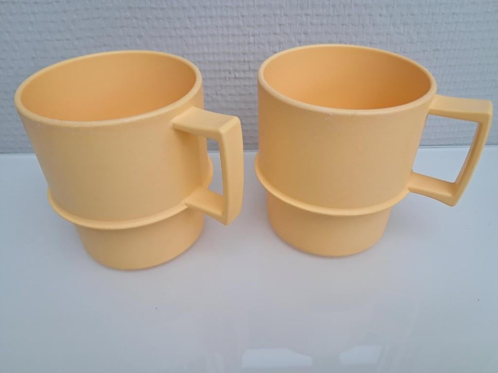 Tupperware bekers  Handig op Camping, Ophalen of Verzenden, Nieuw, Geel, Beker of Kan
